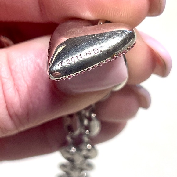 Harley-Davidson 2011 Silver Toggle Necklace with Pink Pave Heart Pendant - Picture 6 of 7